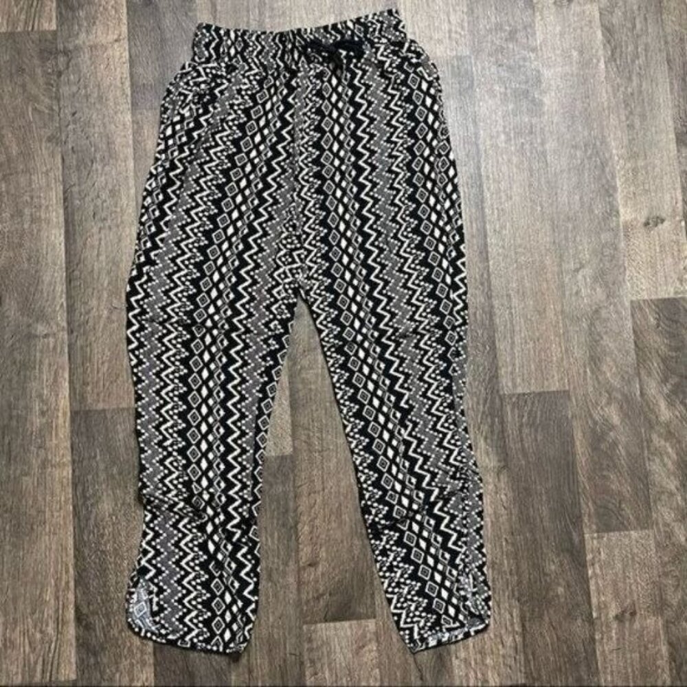 Cato Black & Beige Pants with Elastic Waistline Lightweight Geometric Print